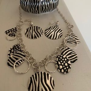 Zebra silver and black jewelry set